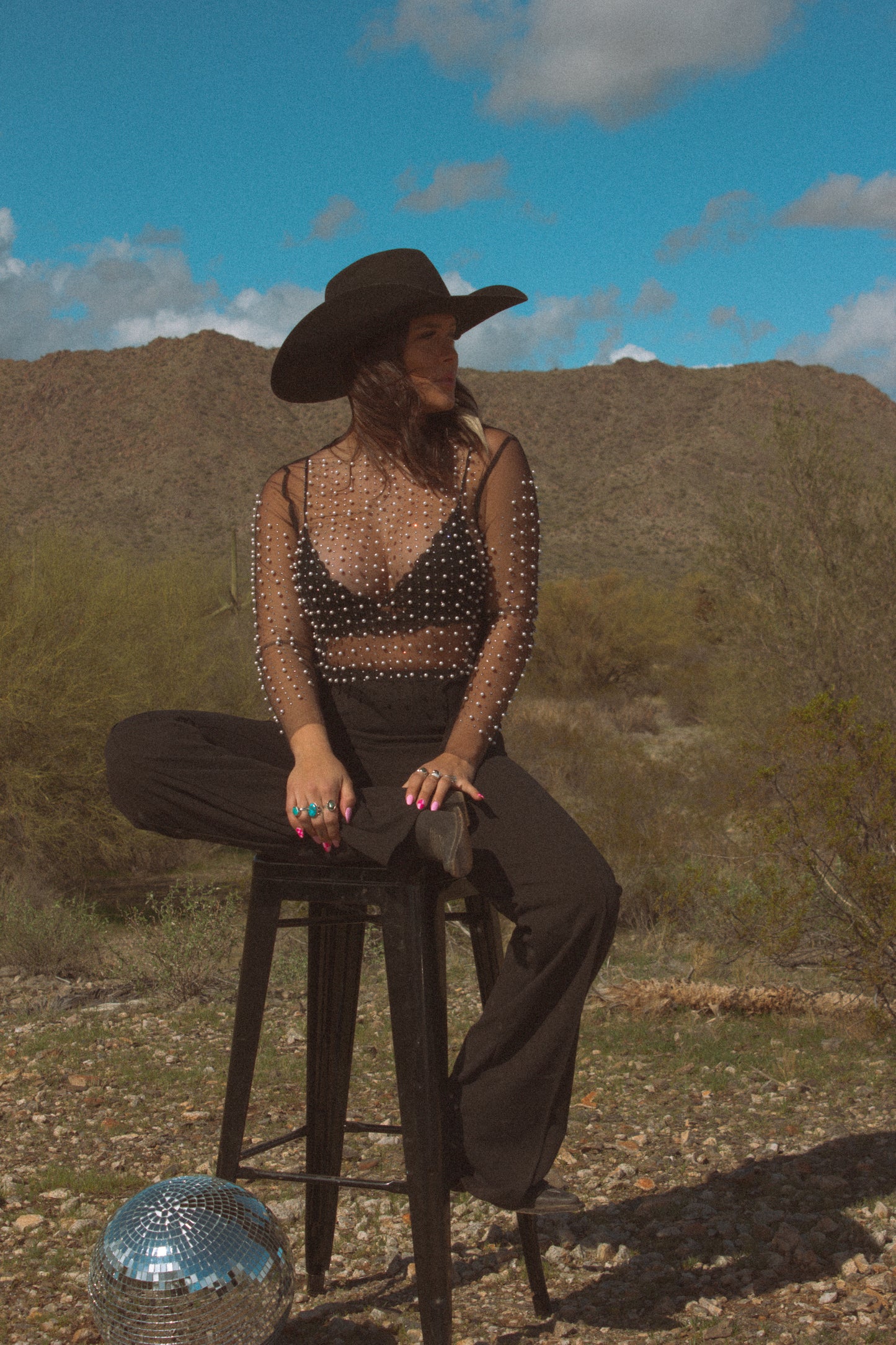 PEARL MESH TOP - BLACK