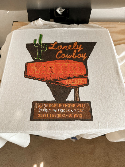 LONLEY COWBOY MOTEL TEE