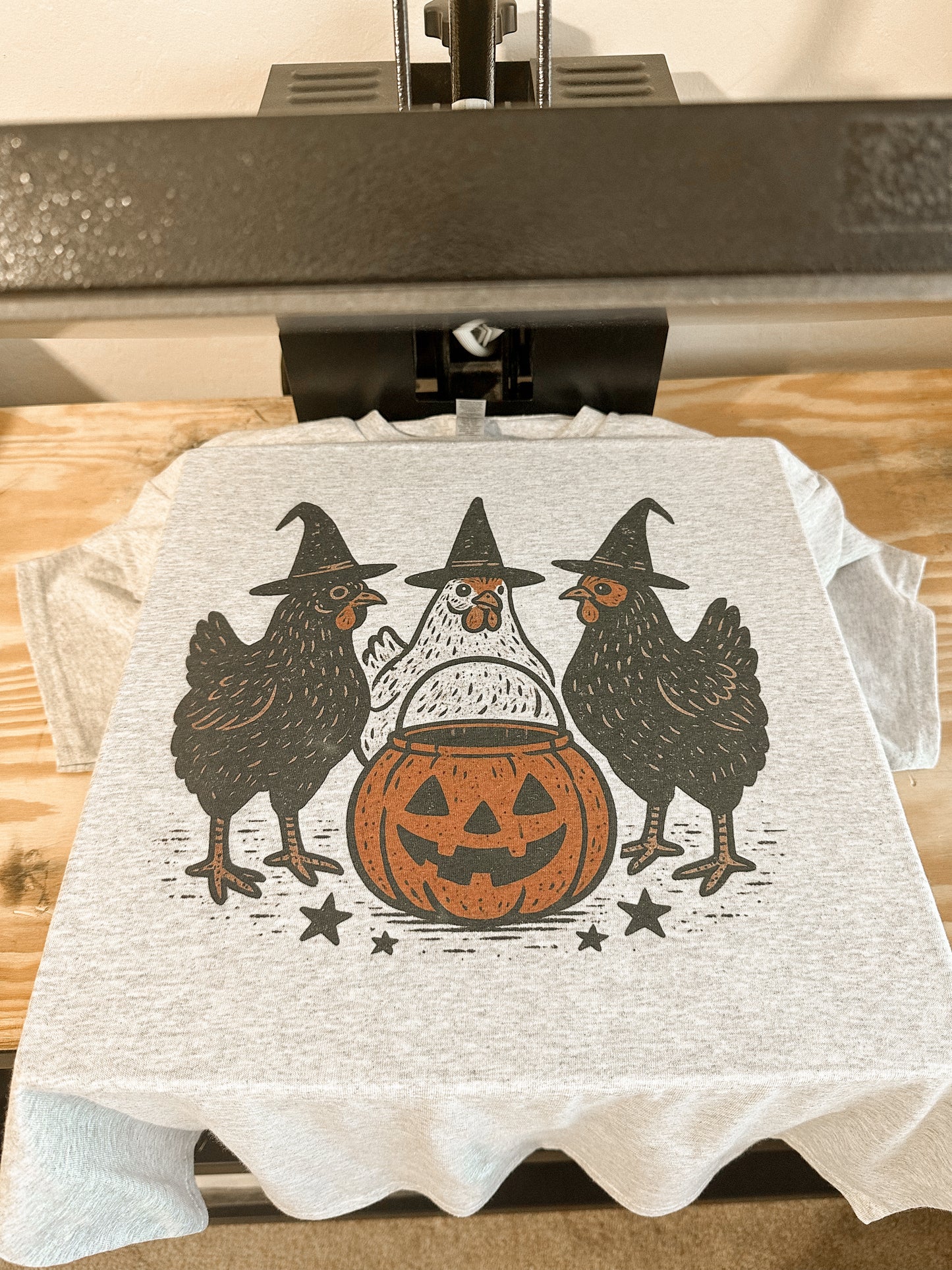 FALL CHICKS TEE